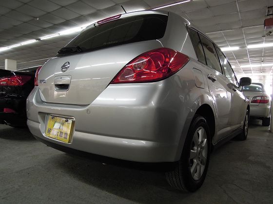 Nissan 日產 Tiida 2009 照片10