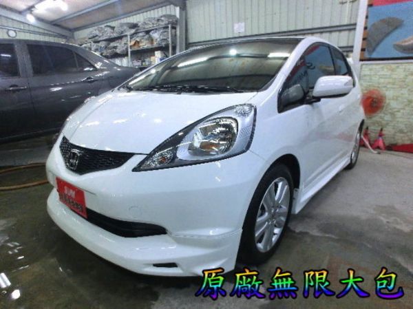 SUM聯泰汽車 2011年 FIT 照片8