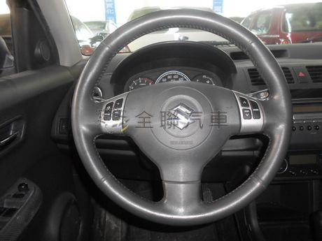 Suzuki 鈴木 Swift 照片5