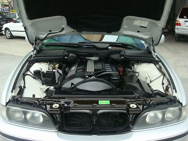 00年 BMW 寶馬 520i E39型 照片5