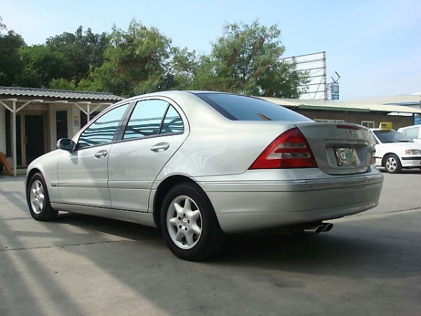 BENZ C200K 02年 銀 照片9