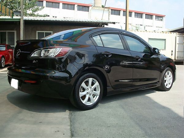 MAZDA 3 11年 2.0黑 照片10