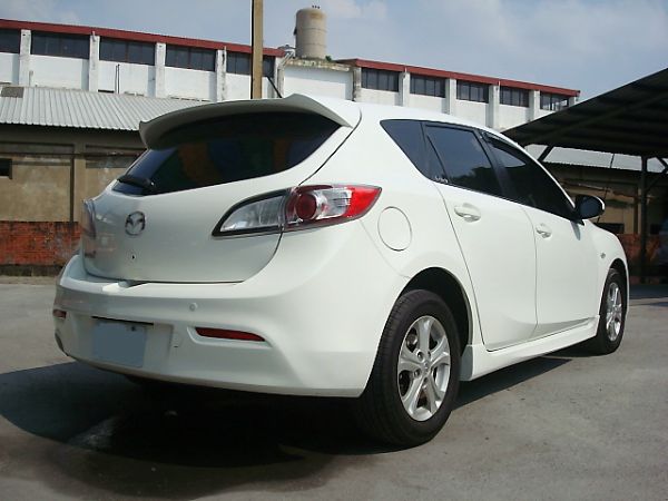 MAZDA 3 11年 2.0白 照片10