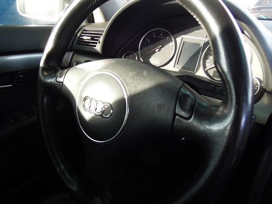 Audi 奧迪 A4 1.8T 2003 照片6