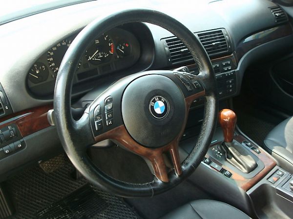 BMW 318I 02年 2.0銀 照片6