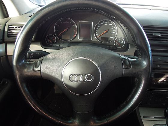 Audi 奧迪 A4 1.8T 照片5