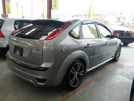 Ford 福特 Focus 2.0 照片10