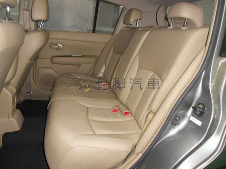 Nissan 日產 Tiida 照片4