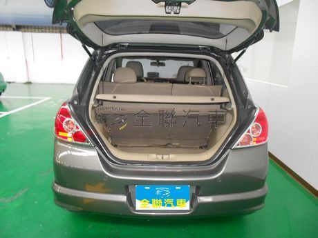 Nissan 日產 Tiida 照片9