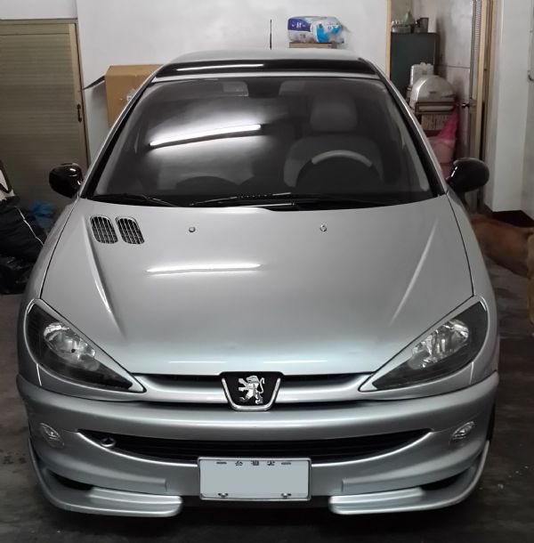 2001年206車庫車,保養良好 照片1