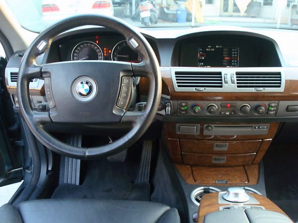 03年 BMW寶馬735LI 3.6灰  照片5