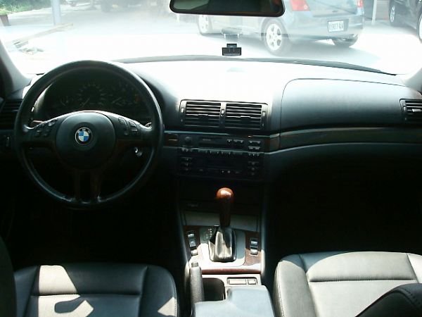 BMW 318I E46 02年 銀 照片4