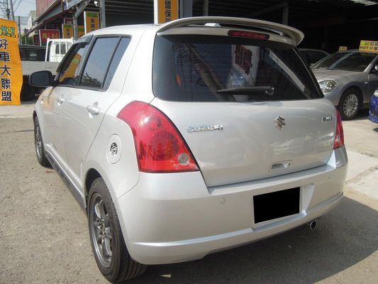06 鈴木 SWIFT 白 高鐵汽車 照片8