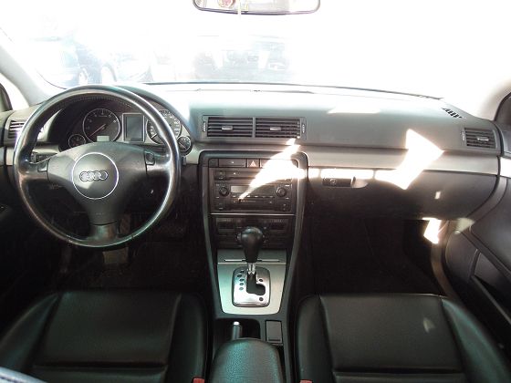 Audi 奧迪 A4 1.8T 照片2