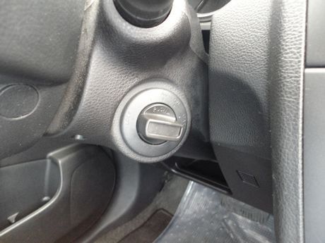 Nissan 日產 Tiida  照片8