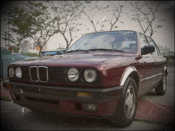 BMW E30 318I 照片1