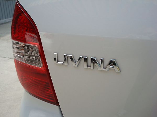 LIVINA日產 NISSAN 1.6白 照片9