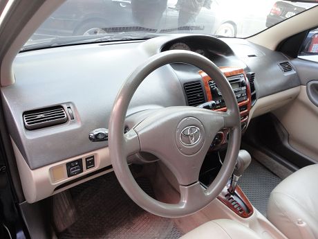 Toyota豐田 Vios 照片3