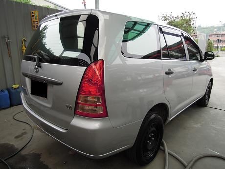 Toyota豐田 Innova 照片10