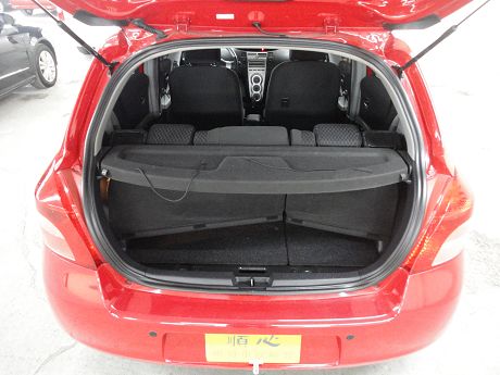 Toyota豐田 Yaris  照片8
