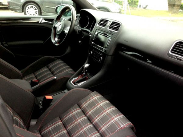 真晟車業 福斯GOLF GTI 車況超優 照片4