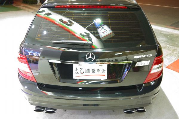 2010年 Benz C63 Estat 照片10