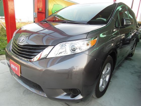 Toyota豐田 Sienna 照片1