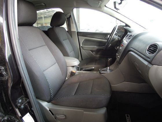 Ford 福特 Focus 2.0 照片4