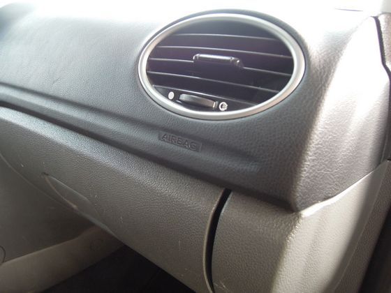 Ford 福特 Focus 2.0 照片9