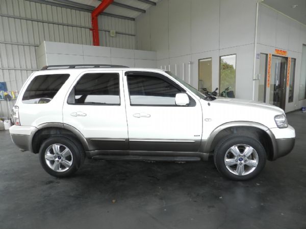 Ford 福特 ESCAPE 4WD 照片10