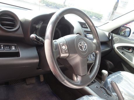 Toyota豐田 RAV4 照片3