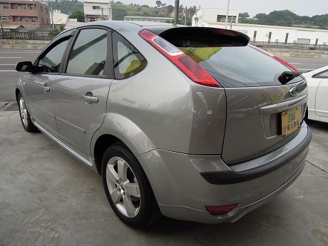 Ford 福特 Focus 1.8 照片10