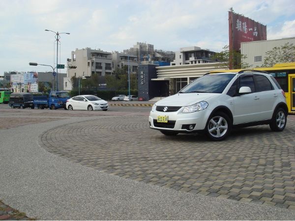 2009 日本 Suzuki SX4  照片10