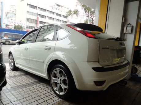 Ford 福特 Focus 2.0 照片10