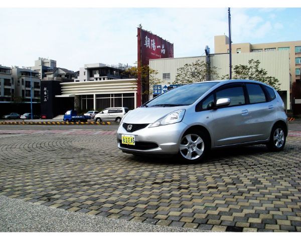 2010 FIT 帥氣 都會車 省油  照片10