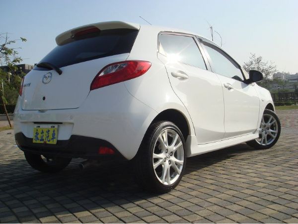 2010 MAZDA 2 馬2 照片3