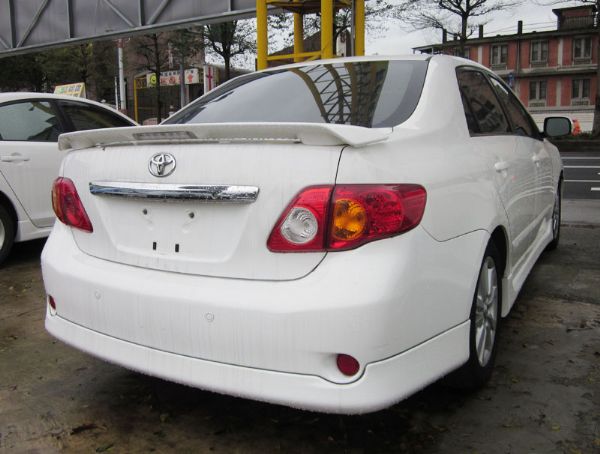 Toyota Altis 1.8Z 白色 照片2