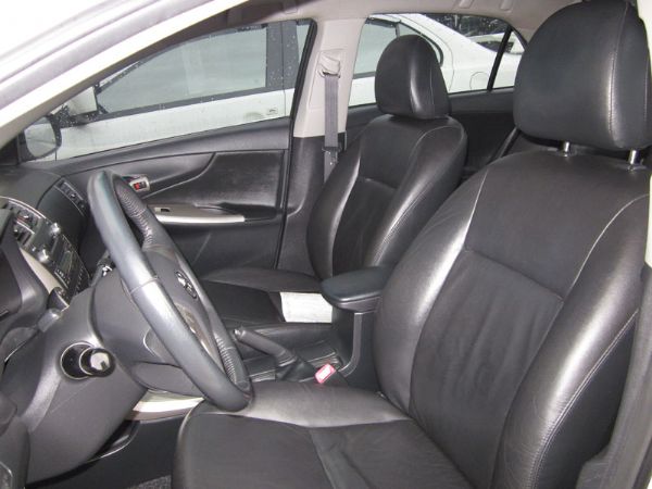 Toyota Altis 1.8Z 白色 照片8