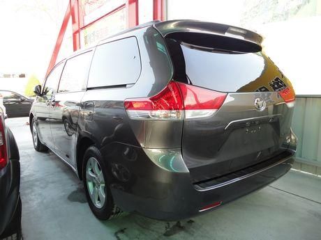 Toyota豐田 Sienna  照片10