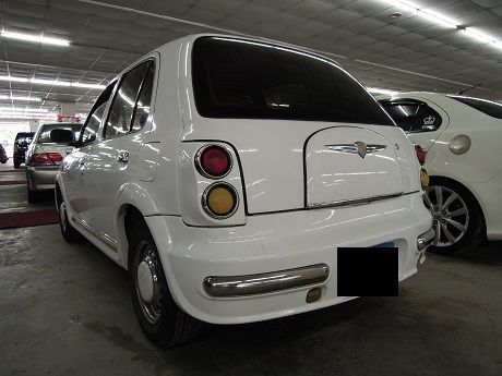 Nissan 日產 Verita 照片10