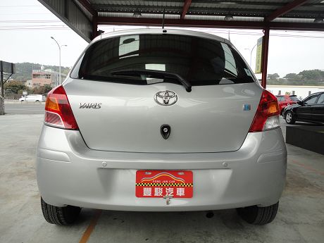 Toyota豐田 Yaris 照片10