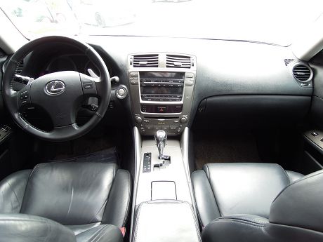 Lexus 凌志 IS 250 照片2