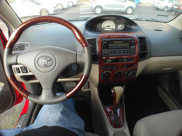 Toyota Vios 紅色 照片5