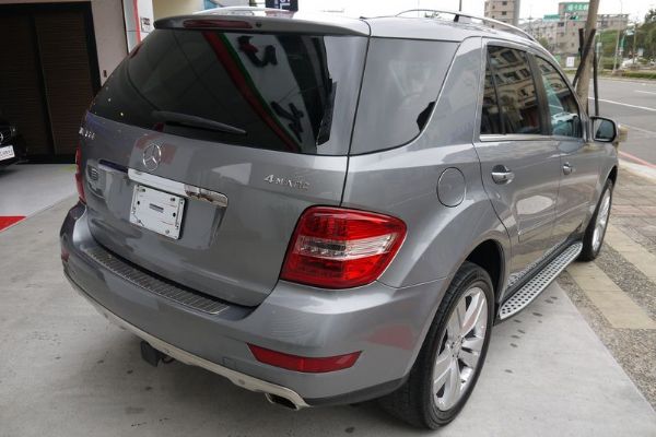 【太乙】2010年BENZ  ML350 照片2