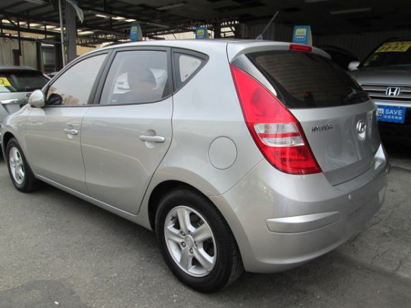 現代 i30 1.6 2011年只跑2萬 照片7