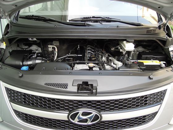 Hyundai 現代 Starex 照片9