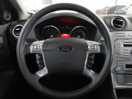 Ford 福特 Mondeo 照片3