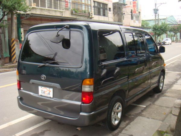 TOYOTA HIACE 照片2