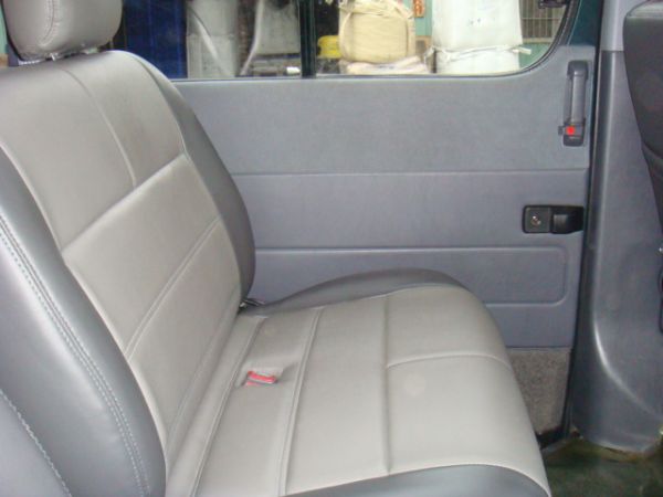 TOYOTA HIACE 照片7