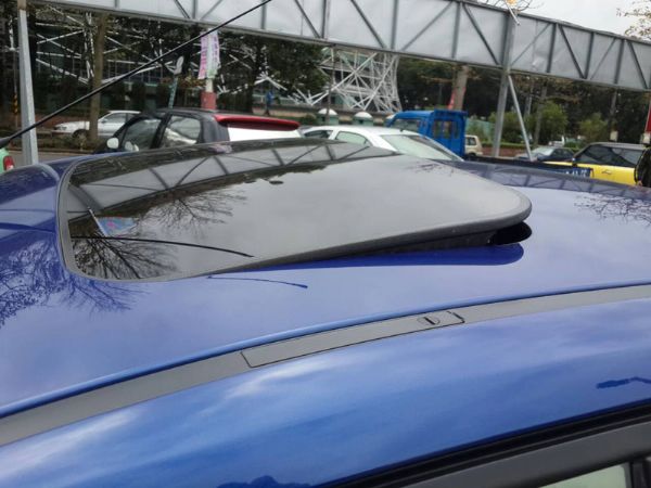 Ford Focus 2.0S 原廠手排 照片6